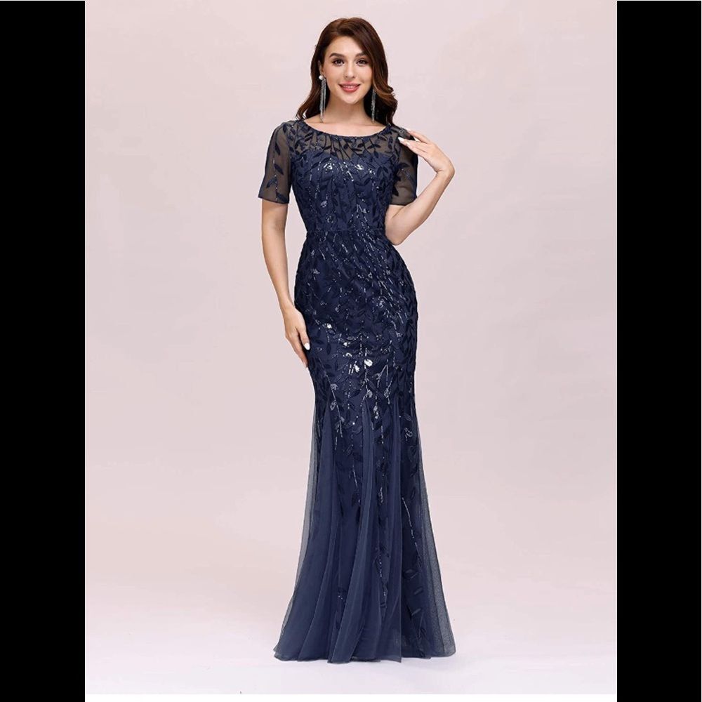 NWT Elegant Mermaid Evening or wedding guest Gown Navy Blue Fits Sz 4